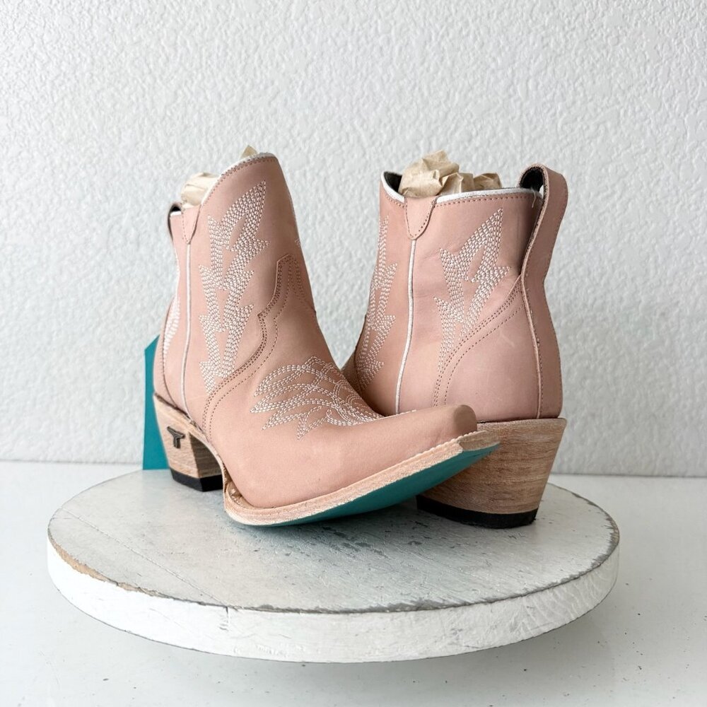 Lane Gallatin Womens Cowboy Bootie Pink Leather Western Short Boots Snip Toe 7.5